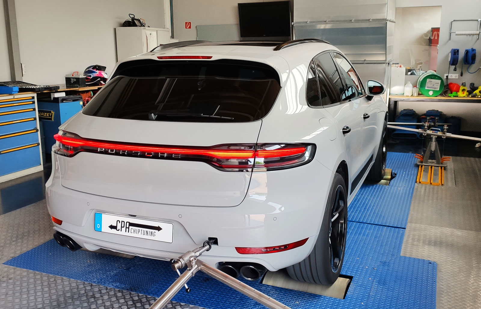 On the dyno: Porsche Macan S